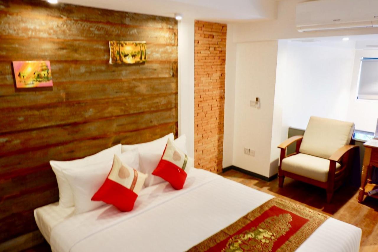 1004 Boutique Hotel Siem Reap Exteriör bild
