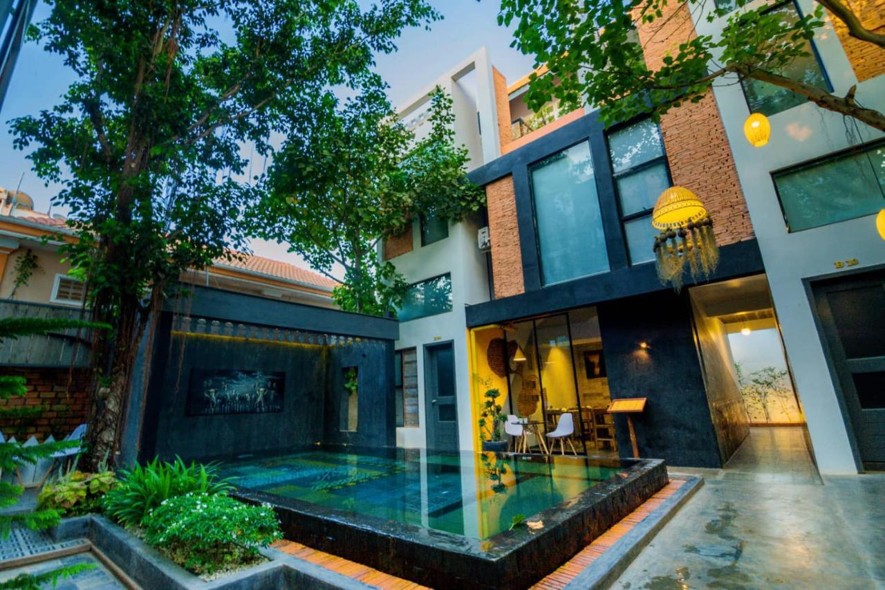 1004 Boutique Hotel Siem Reap Exteriör bild