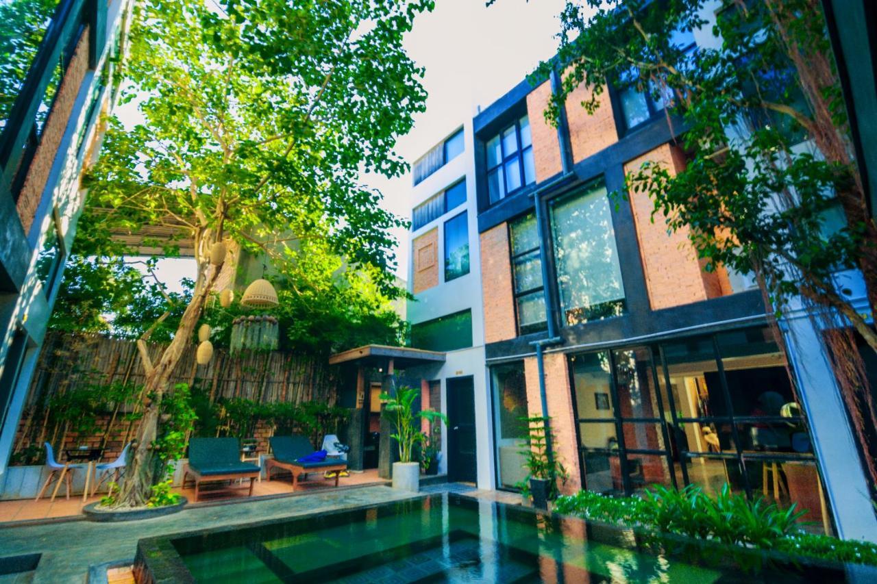 1004 Boutique Hotel Siem Reap Exteriör bild