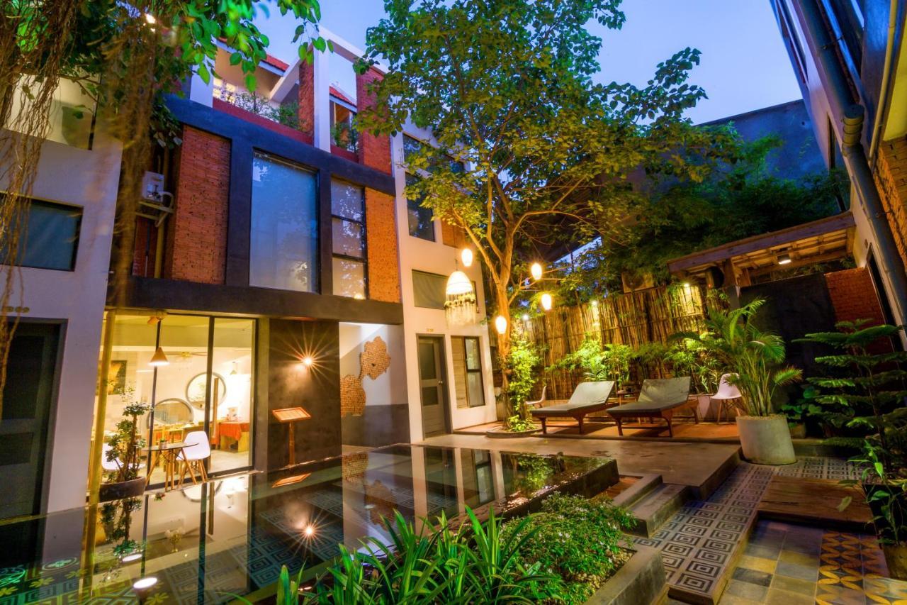 1004 Boutique Hotel Siem Reap Exteriör bild