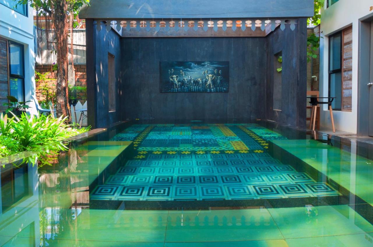 1004 Boutique Hotel Siem Reap Exteriör bild