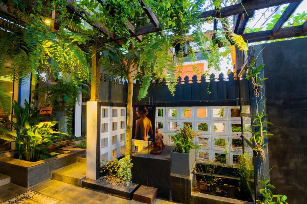 1004 Boutique Hotel Siem Reap Exteriör bild