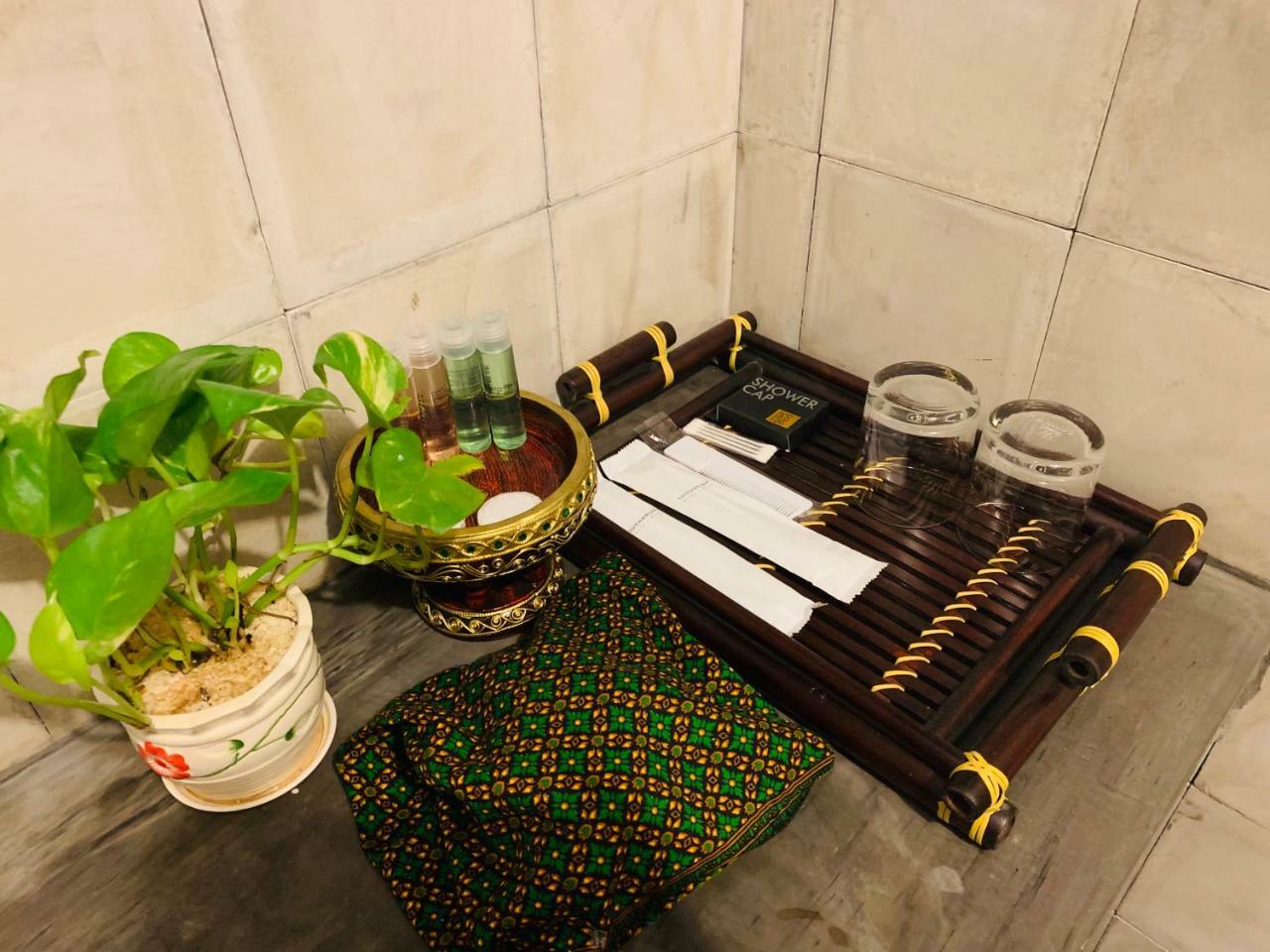 1004 Boutique Hotel Siem Reap Exteriör bild