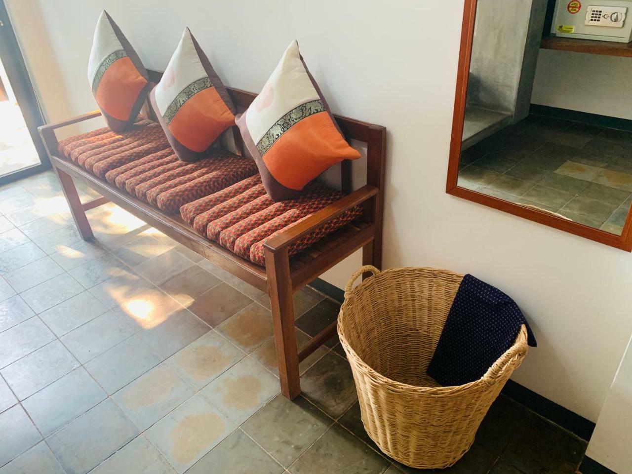 1004 Boutique Hotel Siem Reap Exteriör bild