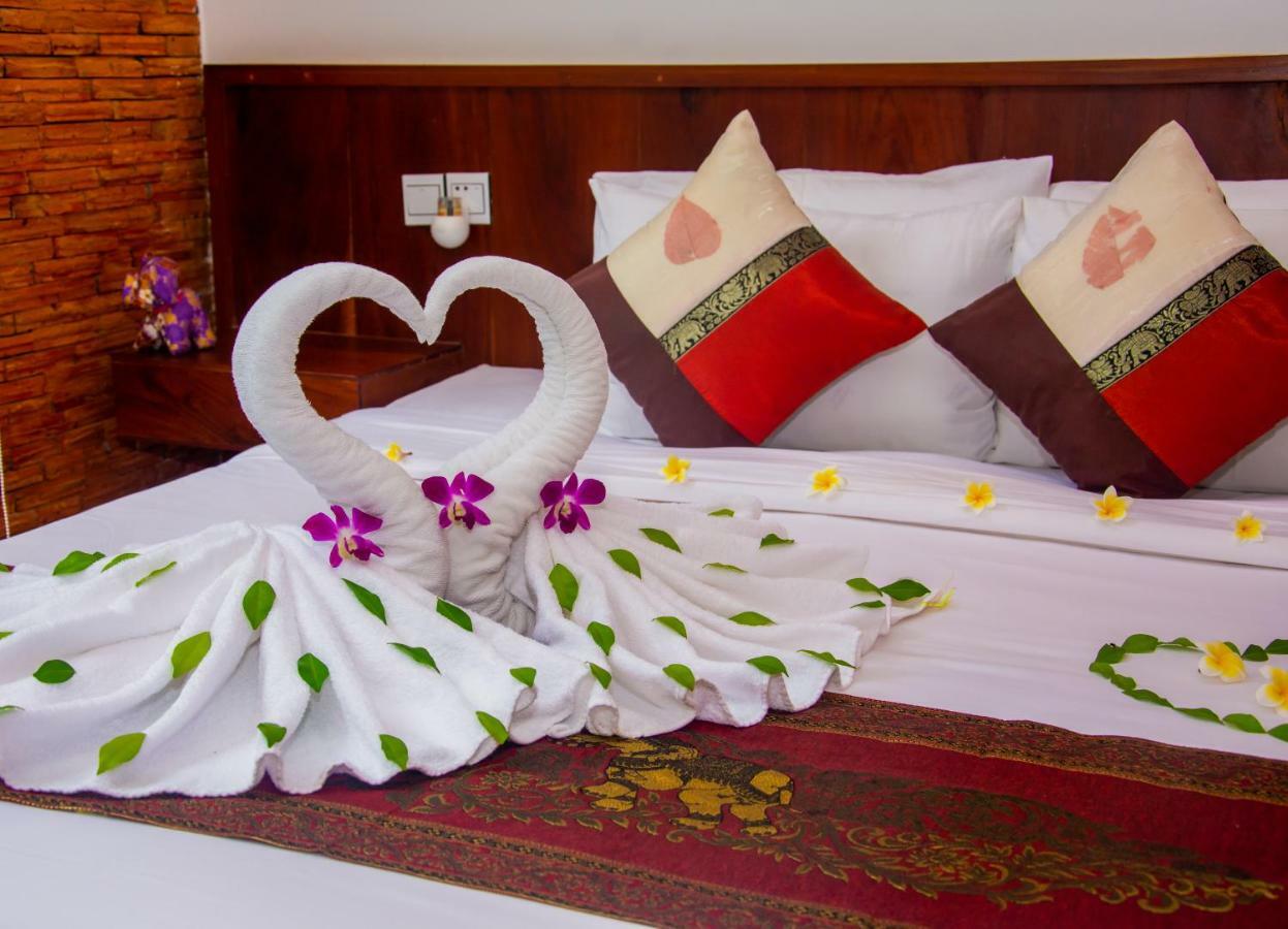 1004 Boutique Hotel Siem Reap Exteriör bild