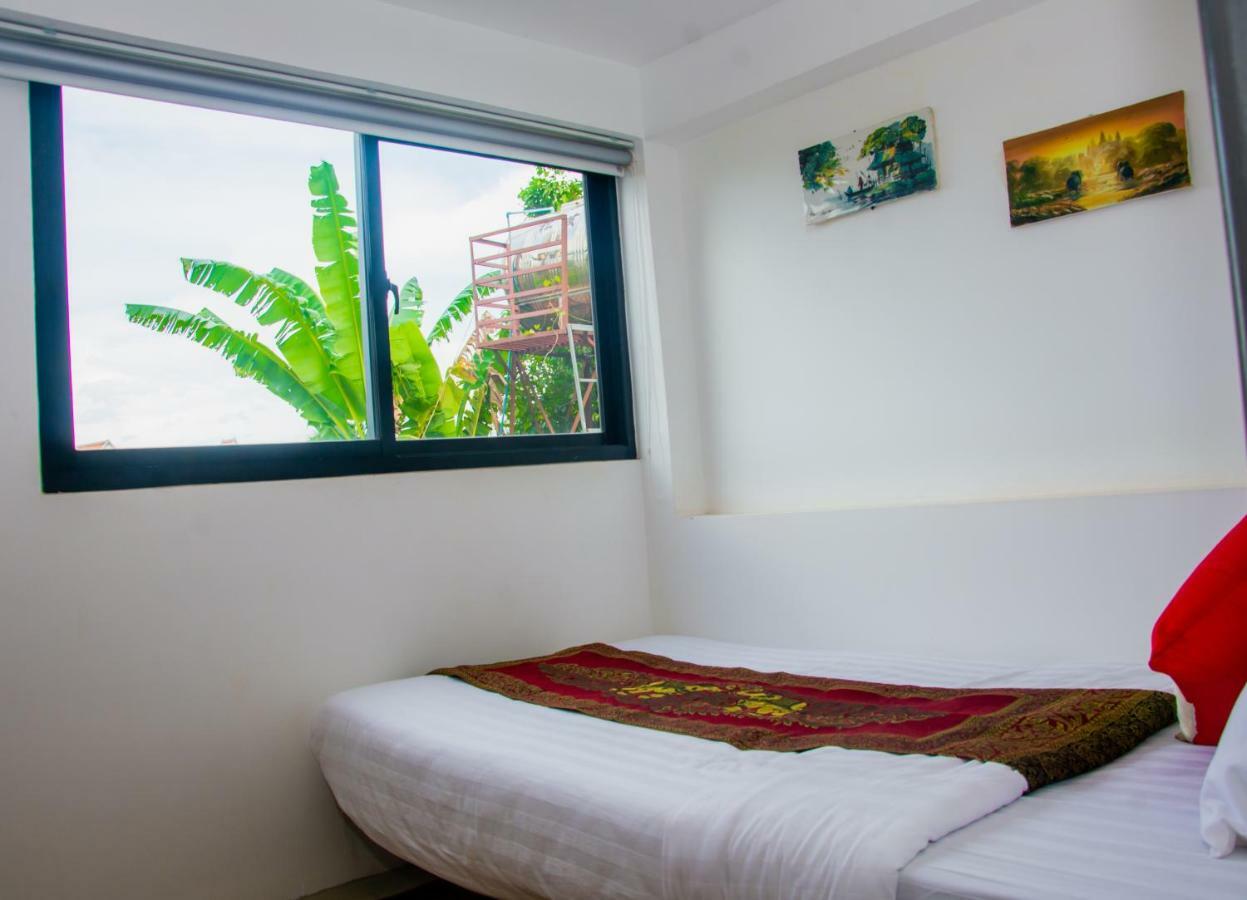 1004 Boutique Hotel Siem Reap Exteriör bild