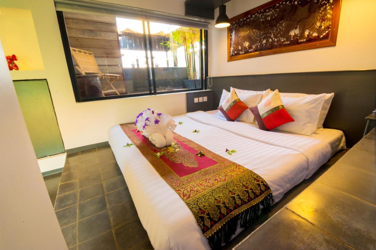 1004 Boutique Hotel Siem Reap Exteriör bild